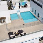 Prime Vista Al Mar Con Piscina Piso Alto